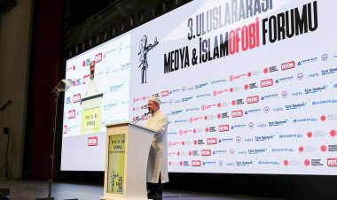 Erbaş: Yeni medya mecraları, İslam’ın evrensel mesajını geniş kitlere ulaştırmada büyük bir imkan