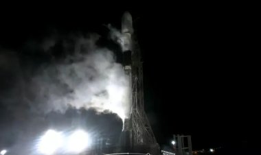 Türkiye'nin metre altı çözünürlüğe sahip ilk gözlem uydusu uzaya fırlatıldı