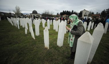 Bosna Hersek'teki Ahmiçi Katliamı'nın kurbanları törenle anıldı