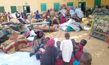 Darfur'daki şiddet sürüyor: Binlerce Sudanlı kadın ve çocuk Çad'a sığındı