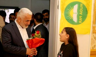 Yapıcıoğlu: CHP zihniyetinin yeniden iktidar olabilmesine yol verirsek evlatlarımız bizi affetmeyecek