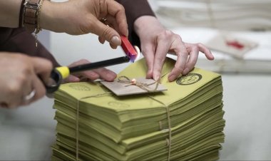 Yurt dışındaki vatandaşların oy verme işlemi rekor katılımla tamamlandı