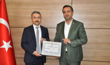 Batman Milletvekilleri Ramanlı ve Nasıroğlu mazbatalarını aldı