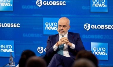 Arnavutluk: Kosova sınırındaki Sırp ordusunun gücü "sıfır"