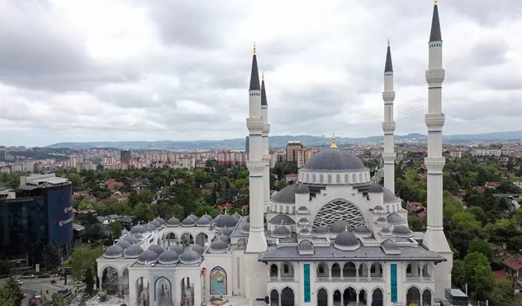 Diyanet: Gençlerimiz, değerlerimizin emanetçisidir