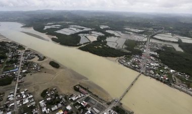 Ekvador'da yaşanan sellerden 15 bin kişi etkilendi