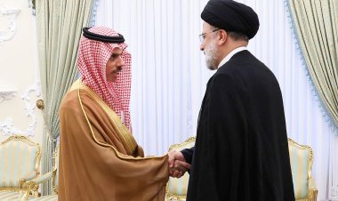 İran Cumhurbaşkanı Reisi, Suudi Dışişleri Bakanı Faysal bin Ferhan ile görüştü