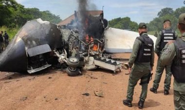 Venezuela hava sahasına giren uçağı düşürdü