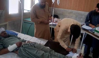 Pakistan'da otobüs kazası: En az 10 ölü, 40 yaralı