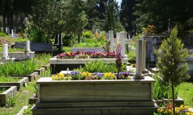 Unutulmuş sünnetler: Mezarlık ziyareti, sıla-i rahim ve komşuluk hakkı