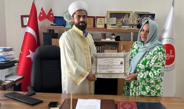 Çekyalı Klara Müslüman oldu Esma ismini aldı