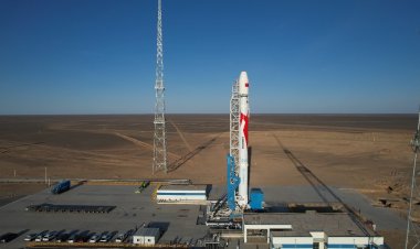 Çin, dünyanın ilk metanla çalışan roketini başarıyla uzaya fırlattı