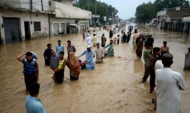 Pakistan'da selin vurduğu bölgelerden tahliye edilenlerin sayısı 14 bin oldu