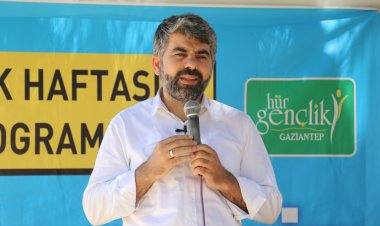 HÜDA PAR Milletvekili Dinç: Mazeret üretmek yerine marifet üretmeye çalışalım