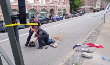 Danimarka’da Kur’an’a yönelik saldırıyı önlemek isteyen kadına polisler saldırdı