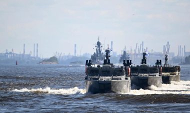 Rusya: Ukrayna mürettebatsız botlarla Karadeniz’deki savaş gemilerine saldırı girişiminde bulundu