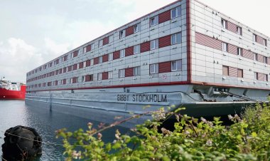 İngiltere'de sığınmacı gemisi lejyonella bakterisi nedeniyle boşaltıldı