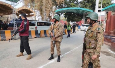 Pakistan’da Çinli mühendisleri taşıyan konvoya silahlı saldırı