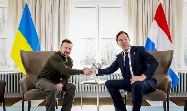 Ukrayna Devlet Başkanı Zelenskiy, Hollanda'yı ziyaret etti