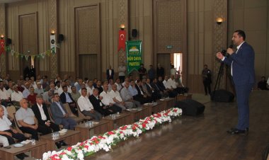 Ramanlı: Kapitalist sistem sürekli tüketim ekonomisini dayatıyor