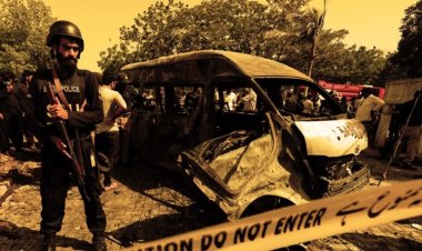 Pakistan'da güvenlik konvoyuna intihar saldırısı: Çok sayıda ölü ve yaralı