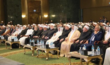 Mısır'da 60 ülkeden alimler toplandı: İletişim araçlarının İslâmî davet alanında akılcı kullanımı çağrısında bulunuldu