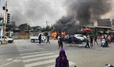 Hindistan'ın Manipur eyaletinde protestolar nedeniyle yeniden sokağa çıkma yasağı ilan edildi