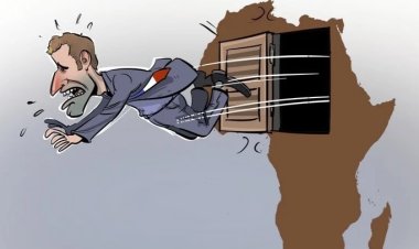 Fransız Diplomatlar: "Afrika'dan kovulduk, gitmemiz söylenmeden önce diğer ülkelerden ayrılmamız gerekiyor"