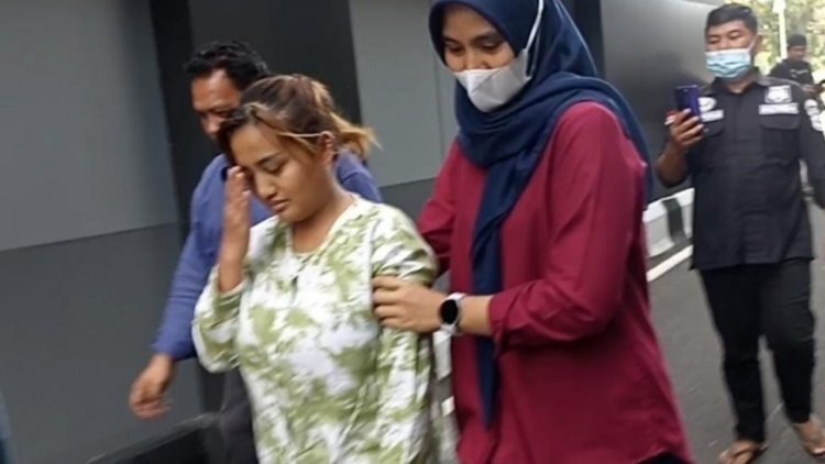 Endonezya’da hakaret amaçlı ‘Bismillah’ diyerek domuz eti yiyen TikTok fenomeni 2 yıl hapis cezası aldı
