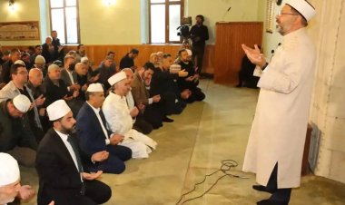 Erbaş: Filistin'deki zulmün ortadan kalkması için Müslümanlar tek yumruk olmalı