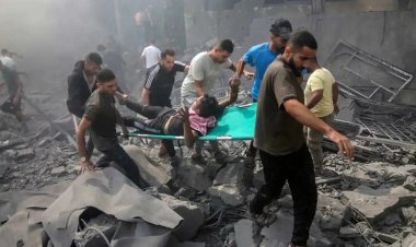 İşgalci israil Gazze'de bir evi hedef aldı: Çok sayıda Filistinli katledildi