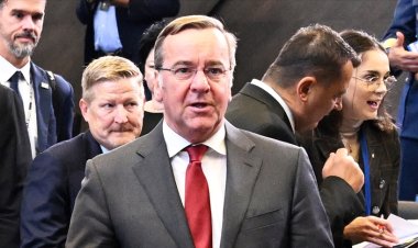 Almanya Savunma Bakanı: Avrupa'da olası bir savaşa hazırlıklı olmalıyız