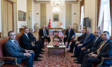 TBMM Başkanı Kurtulmuş, Filistin Ulusal Konseyi Başkanı Fattuh ile görüştü