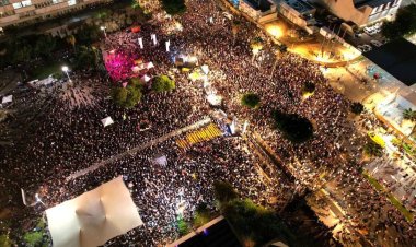 Binlerce işgalci Netenyahu'nun istifasını ve esirlerin de iadesini istedi