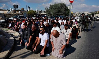 Terör rejimi Mescid-i Aksa'da cuma namazı kılınmasını engelledi