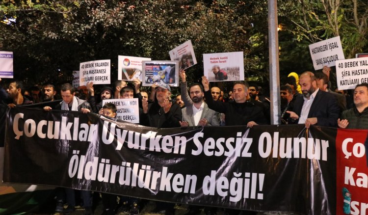 Siyonist işgalcilerin Gazze katliamı işgalci ABD Büyükelçiliği önünde protesto edildi