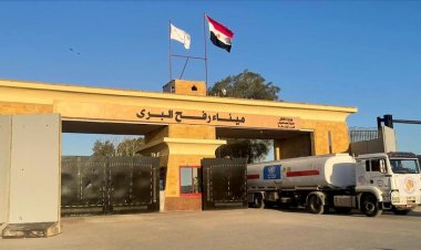 Gaz ve yakıt taşıyan 7 tır daha Gazze Şeridi'ne ulaştı