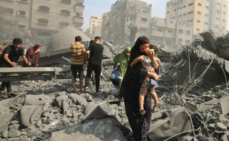 Gazze'deki Sivil Savunma Birimi: 8 binden fazla Filistinli kayıp