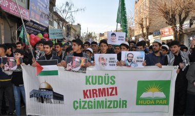 Batmanlı gençler Gazze'deki zulme dikkat çekmek için yürüdü