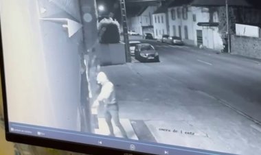 Fransa'da camiye kundaklama girişimi