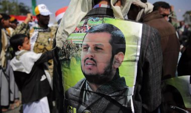 Husiler: ABD ve İngiltere saldırılarında amacına ulaşamadı