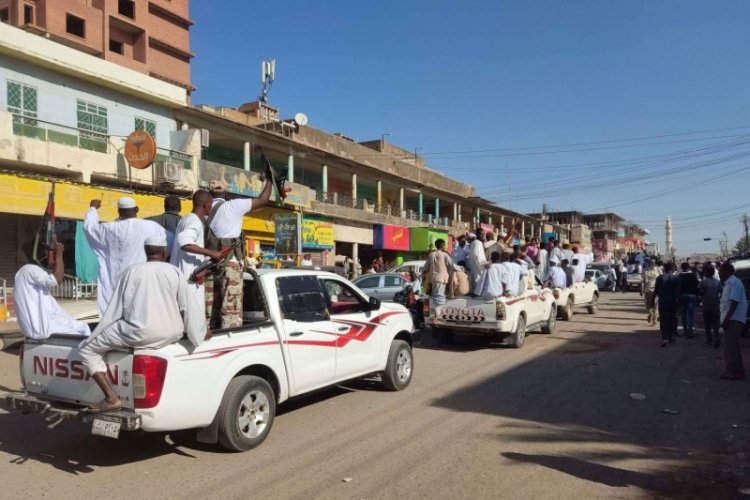 Sudan’da siviller silahlanıyor