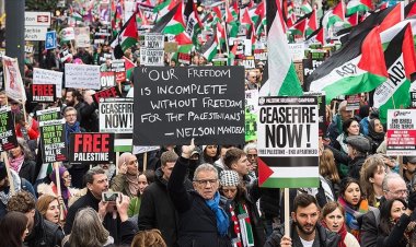 İngiltere'de yüz binlerce kişi "Gazze'de soykırımın durdurulması" için yürüdü