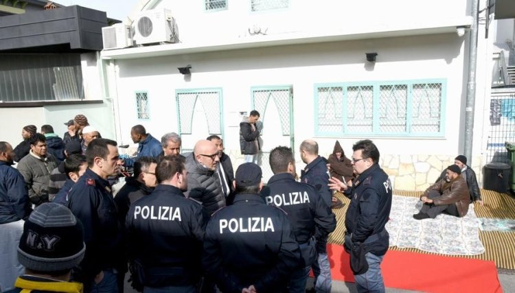 İtalya'da Darüsselam Müslüman Kültür Merkezi'nde ibadet yasaklandı