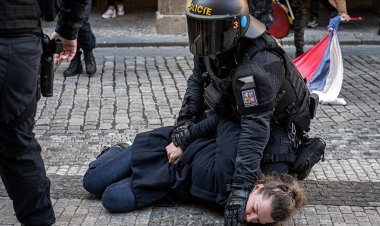 İşgalci İsrail'in Avrupa'daki sesi Çekya: Filistin yanlısı aktivistlere karşı tutumunu sertleştiriyor