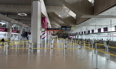 Almanya'da 5 havalimanındaki grev nedeniyle yüzlerce uçuş iptal oldu