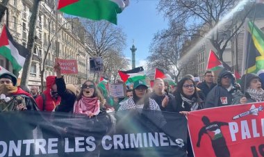 Parisliler ırkçılığa karşı ve Filistin'e destek için yürüdü