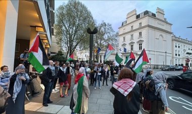 Almanya'nın Filistin Kongresi'ni engellemesi Londra'da protesto edildi