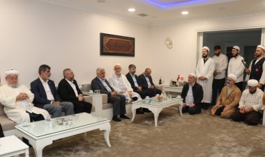 Yapıcıoğlu'ndan İsmailağa Cemaati'ne taziye ziyareti