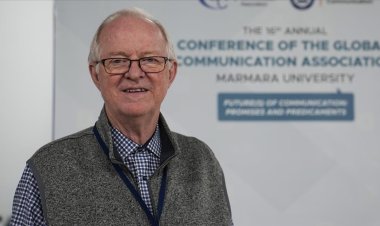 Amerikalı Profesör: ABD özgürlükler konusunda konuşma hakkını kaybetti